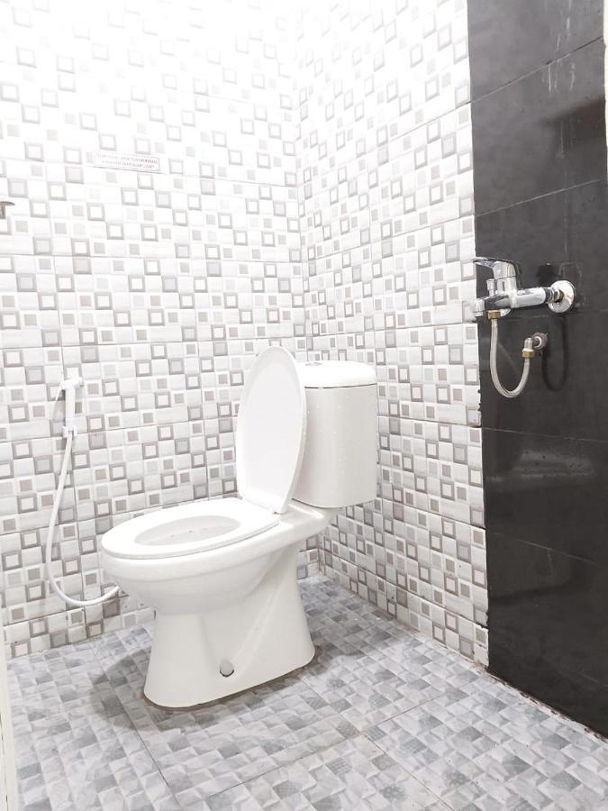 פאלמבאנג Alex Hostel 2 מראה חיצוני תמונה